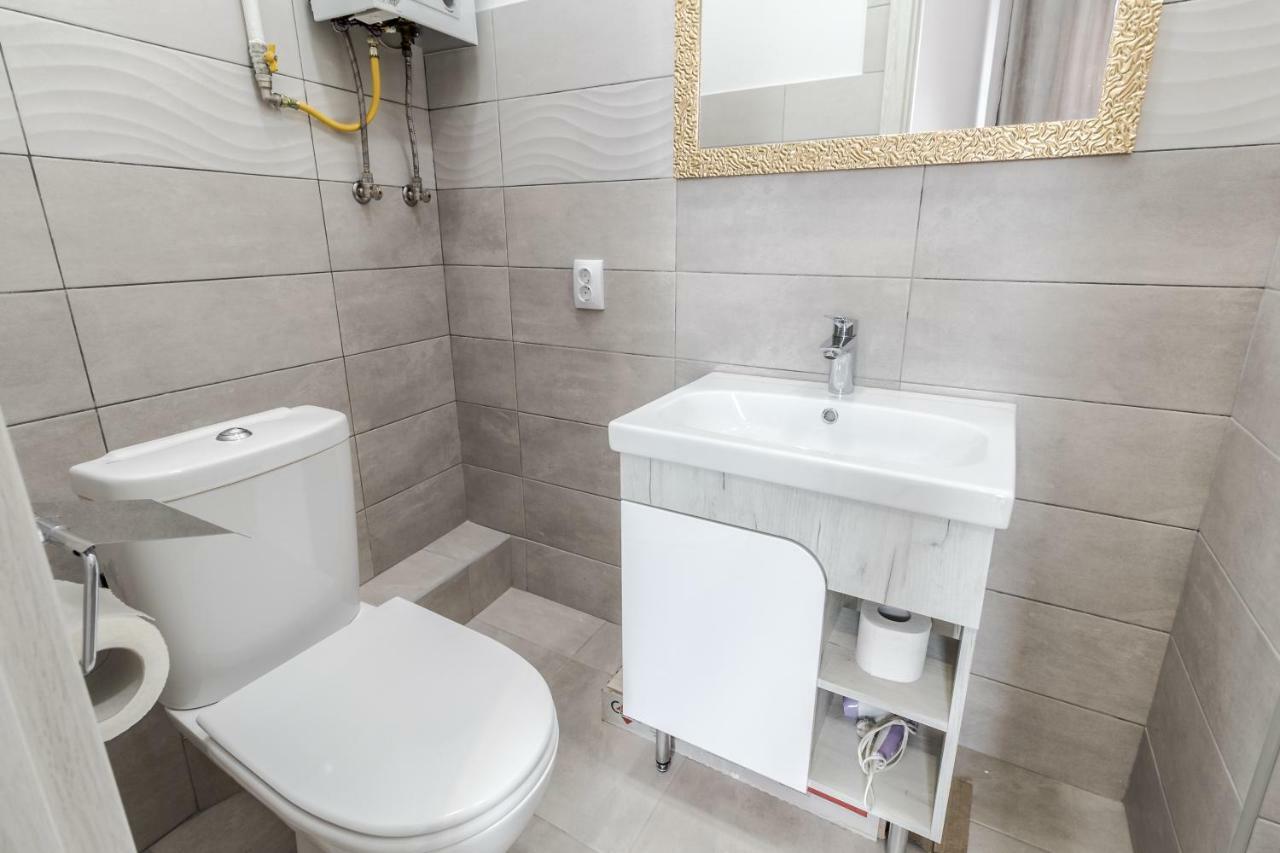 Midwheel Apartment 9 リヴィウ エクステリア 写真