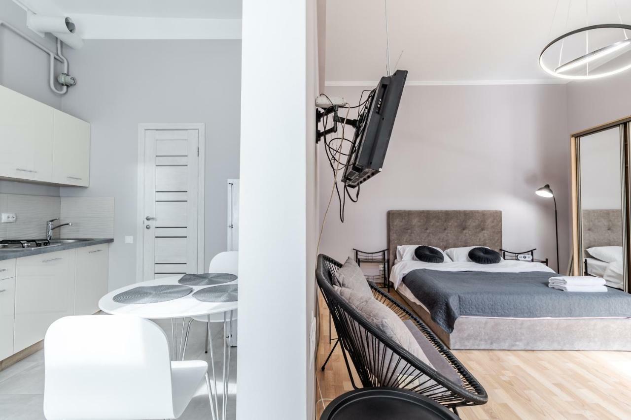 Midwheel Apartment 9 リヴィウ エクステリア 写真