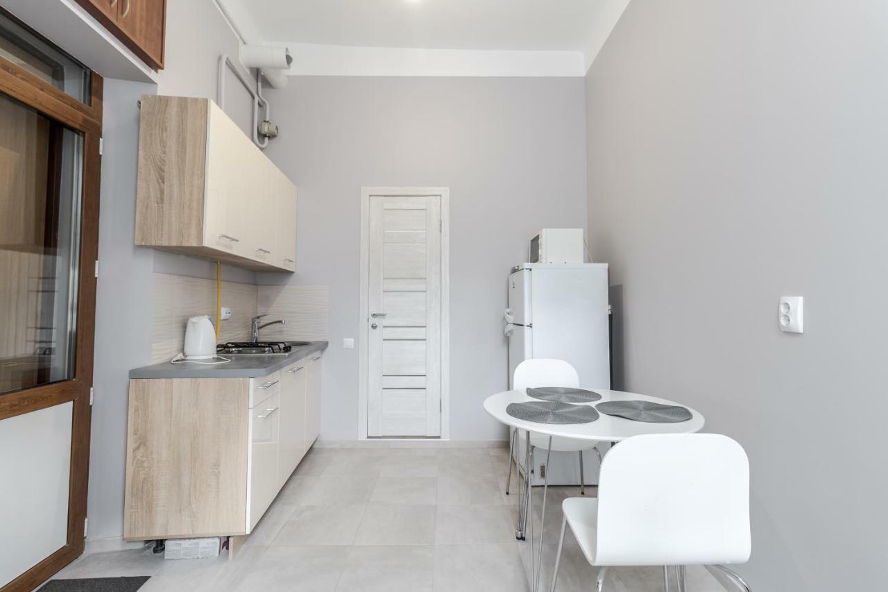Midwheel Apartment 9 リヴィウ エクステリア 写真