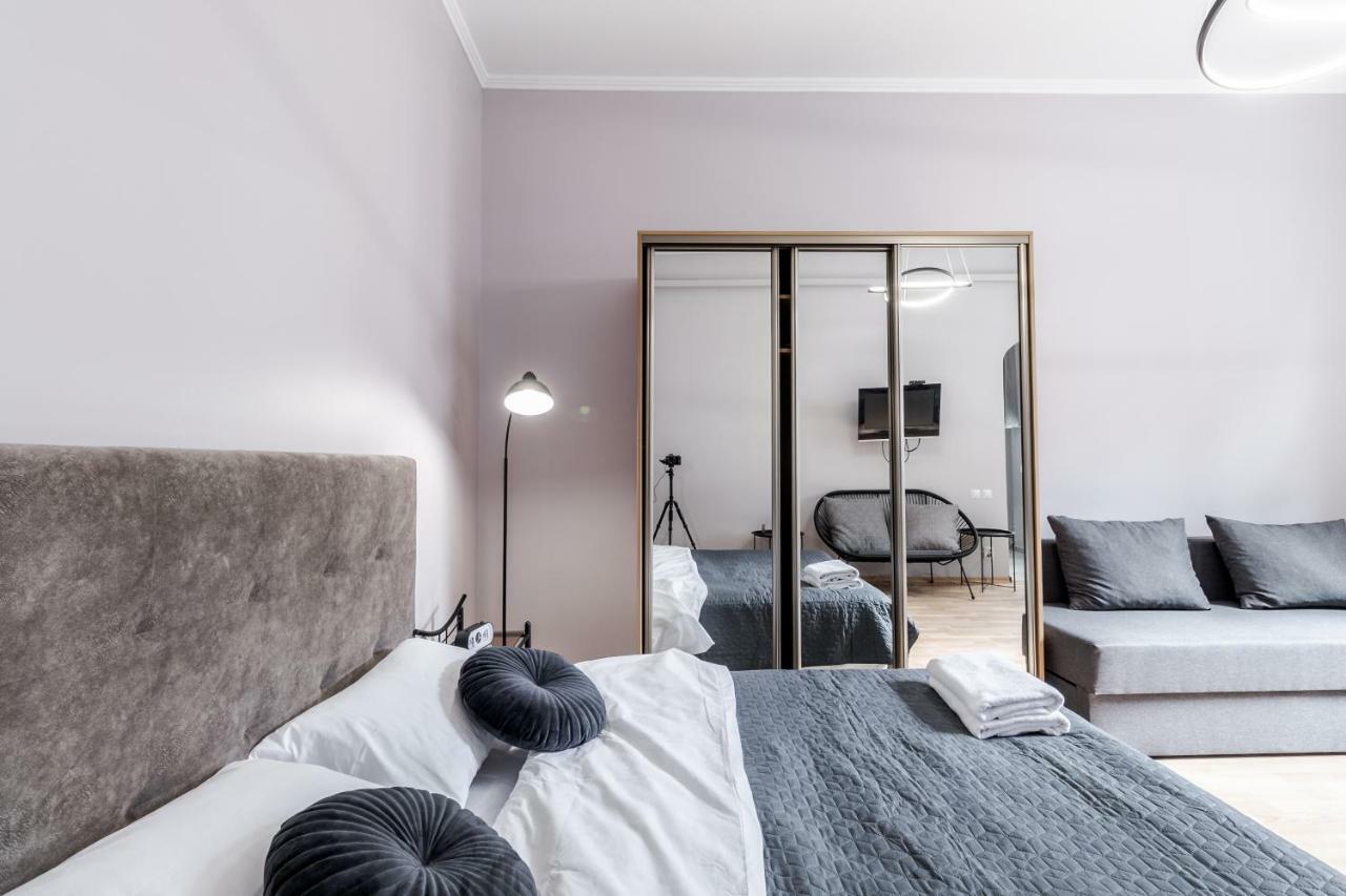 Midwheel Apartment 9 リヴィウ エクステリア 写真